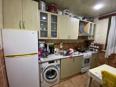 iran sobalari ikinci el: Mətbəx mebeli satılır 120₼²⁰. Yaxşı vəziyyətdədir. Üzərində heçnə