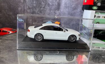 Avtomobil modelləri: Коллекционная модель AUDI A8 D4 white 2010 Kyosho Scale 1:43 Art. — 9