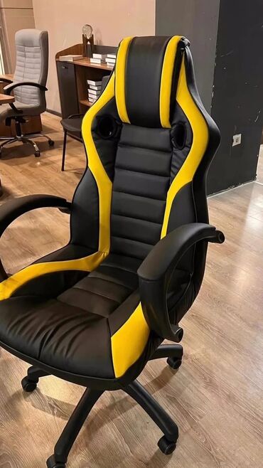 Ofis və oyun kresloları: Yeni, Təkərli, Qolları tənzimlənir, Dəri — 19