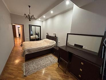 Долгосрочная аренда квартир: 3 комнаты — 5