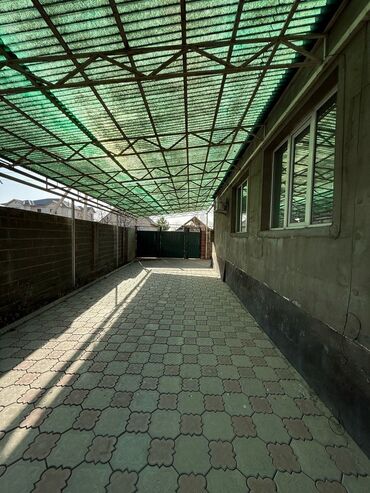 долгосрочная аренда домов в алматы без посредников: Дом, 150 м², 5 комнат, Риэлтор, Косметический ремонт
