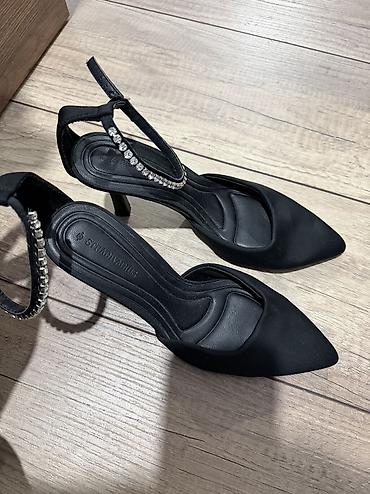 Туфли: Туфли, 37, Stradivarius, Б/у, цвет - Черный, Самовывоз, Платная доставка — 1