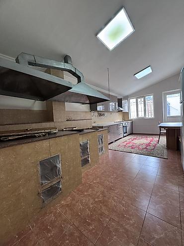 Долгосрочная аренда домов: 550 м², 6 комнат — 8