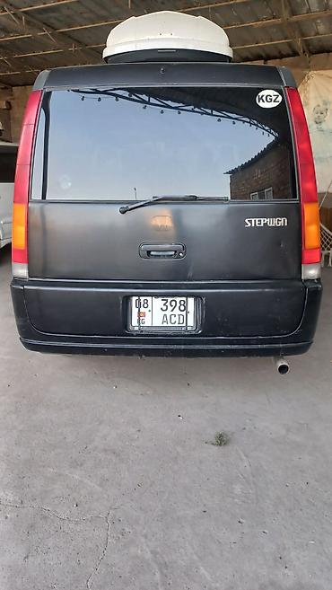 мир света: Honda Stepwgn: 2000 г., 2 л, Автомат, Газ, Минивэн — 4