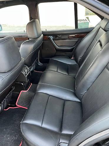 124 bufer: BMW 5 series: 2.5 l | 1995 il Sedan — 8