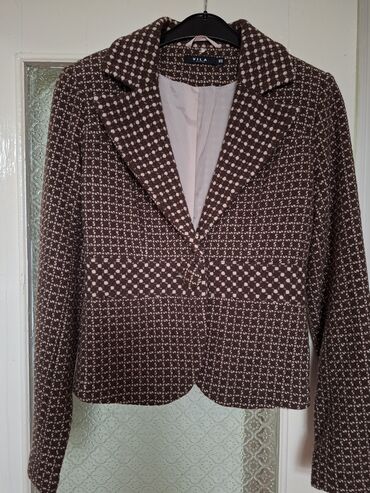 yun jaket modelleri: VILA qadın jaketi – ölçü XS - Rəng: tünd qəhvəyi. - Kəsim: qısa, bel