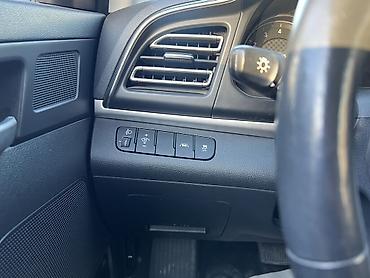 sprinter 315: Hyundai Avante: 2019 г., 1.6 л, Вариатор, Бензин, Седан — 9