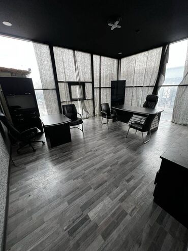 Digər kommersiya daşınmaz əmlakı: Binəqədi rayonu,Biləcəri qəsəbəsi,4 yolda,avtoservisin içində 2 — 5