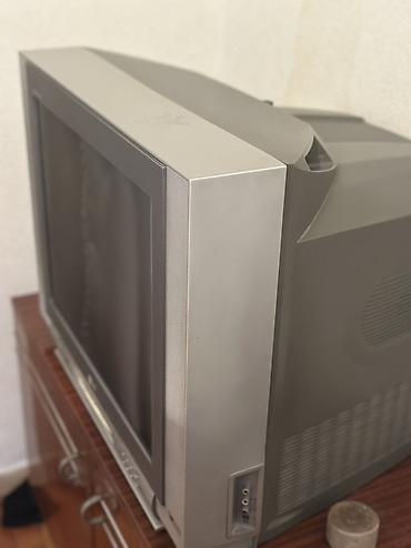 Televizorlar: LG kineskop televizor (Flatron seriyası) - Ekran: təxminən 21–25 düym — 2