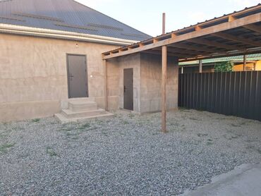 продаю дом бишкек колмо: Дом, 90 м², 4 комнаты, Риэлтор, Косметический ремонт