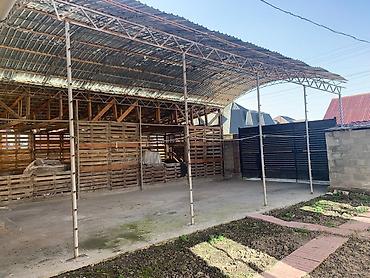 house kg бишкек: Продаётся Дом 90кв.м Участок 4,5 сотых Описание: - Участок — 3