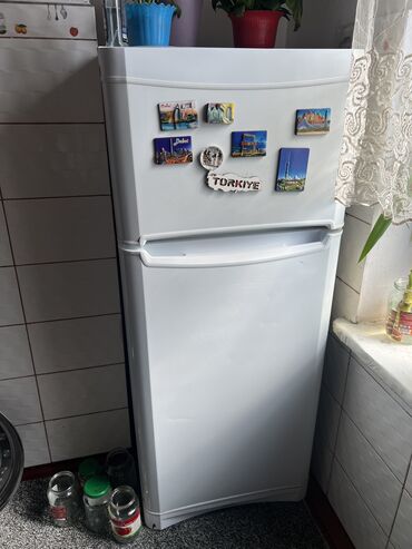 холодильники hitachi: Холодильник Indesit, Side-By-Side (двухдверный)