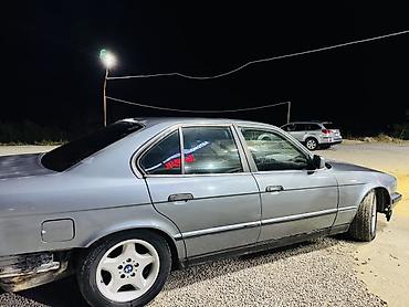 BMW: BMW 5 series: 1988 г., 2 л, Кол менен иштөөчү, Бензин, Седан — 5