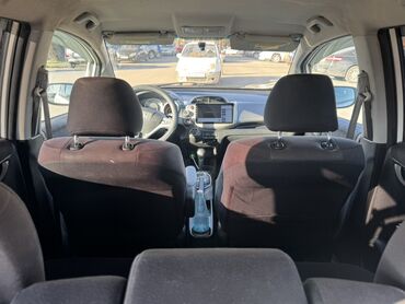 Honda: Honda Fit: 2010 г., 1.5 л, Вариатор, Бензин, Хэтчбэк at lalafo.kg — 8 Honda: Honda Fit: 2010 г., 1.5 л, Вариатор, Бензин, Хэтчбэк — 8