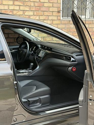 corolla 2018: Toyota Camry: 2019 г., 2.5 л, Автомат, Гибрид, Седан — 4