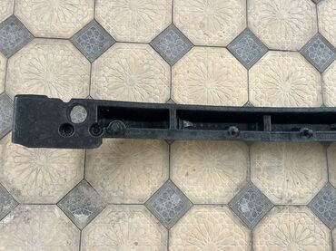 Бамперы и комплектующие: Усилитель бампера Toyota, Б/у, Оригинал — 6