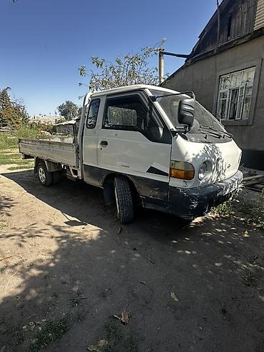 Транспорт: Hyundai Porter (первое поколение), малотоннажный бортовой грузовик с — 3
