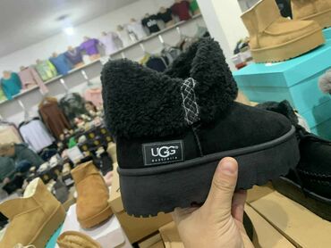 Ugg obuća: Ugg čizme — 3
