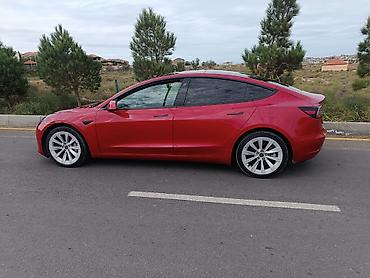 tesla y: Tesla Model 3: 0.1 l | 2022 il 145000 km Sedan — 4