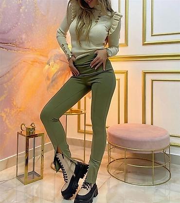 Ženske uske pantalone – maslinasto zelene - Kroj: slim fit, visok