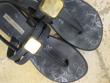 guess papuce 2022: Japanke, 39