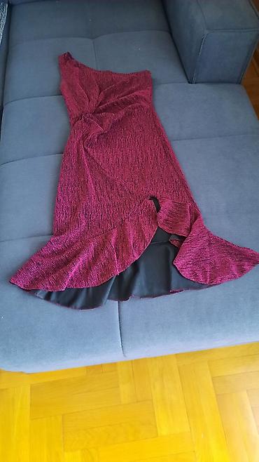pantalone helanke: Elegantna bordo haljina na jedno rame - Fason: uska silueta do — 2