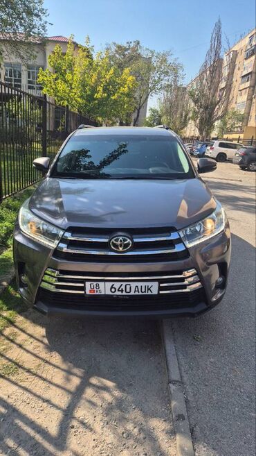 Унаа сатуу: Toyota Highlander: 2018 г., 2.7 л, Автомат, Бензин, Жол тандабас