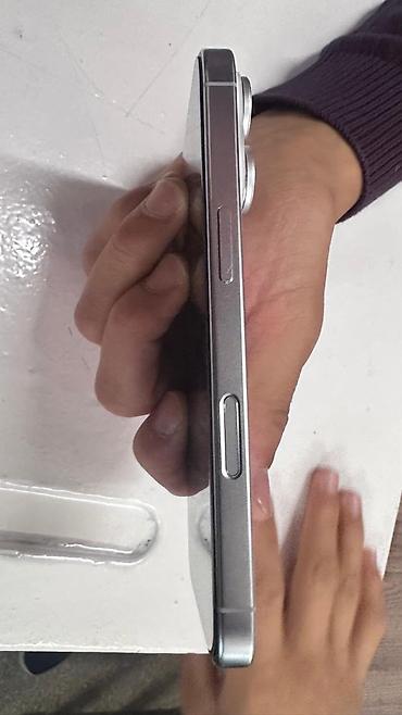 Apple iPhone: IPhone 16 Pro, Б/у, 128 ГБ, White Titanium, 88 % — 2