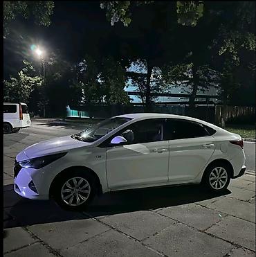 solaris accent: Hyundai Solaris: 2022 г., 1.6 л, Автомат, Бензин, Седан — 4