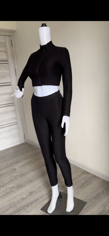 İdman geyimləri: Elaqe ucun wp — 17