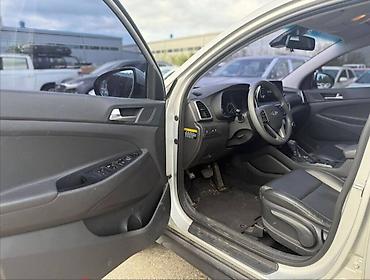 Hyundai: Hyundai Tucson: 2019 г., 2 л, Типтроник, Дизель, Кроссовер — 9