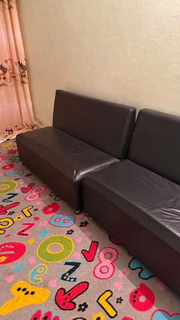 венские стулья: Divan, İşlənmiş, Açılmayan, Bazasız, Süni dəri, Çatdırılma yoxdur