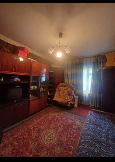 Продажа квартир: 1 комната, 37 м², 105 серия, 1 этаж, Старый ремонт