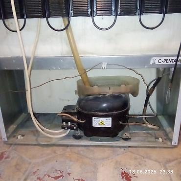 компрессор холодильника: Компрессор от холодильника Indesit. В рабочем состоянии — 1