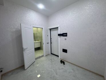 Uzunmüddətli kirayə mənzillər: Nizami Rayonu Neftçilər Metrosu Xəzər Univeristeti 3 otaq (BOŞ) — 8