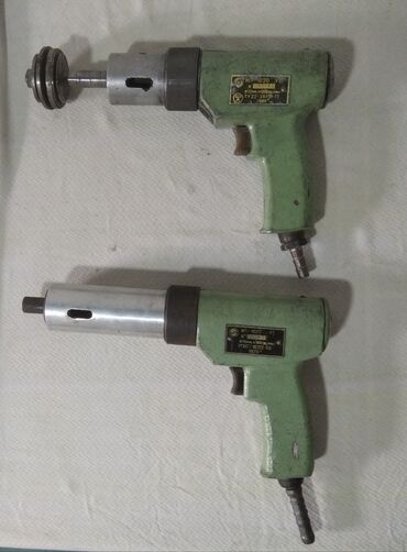 дрель ударная rodex power rdx165: Продаю пневмодрели Б/У СССР. На 2 и 3 фото пневмодрели в хорошем