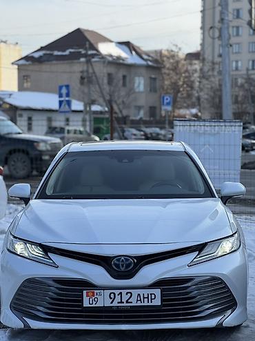 Toyota: Toyota Camry: 2019 г., 2.5 л, Автомат, Гибрид, Седан — 4