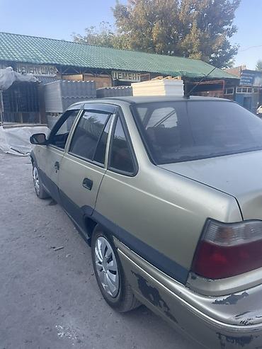 сокулук арал: Daewoo Nexia: 2008 г., Кол менен иштөөчү, Бензин, Седан — 5