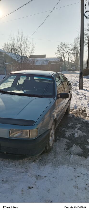 Volkswagen: Volkswagen Passat: 1990 г., 1.8 л, Механика, Бензин, Седан