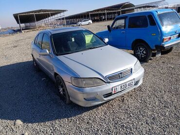 хантер уваз: Honda Accord: 2002 г., 1.8 л, Механика, Бензин, Седан