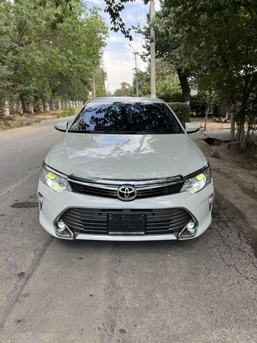 самая дешовая машина: Toyota Camry: 2017 г., 2.5 л, Автомат, Бензин, Седан