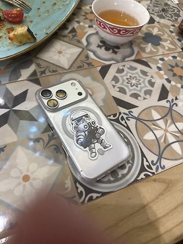 orange 5: IPhone 17, Б/у, Оранжевый, Чехол — 3