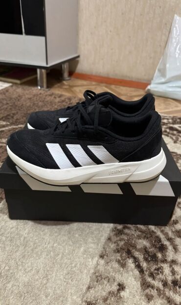 Кроссовки и спортивная обувь: Мужские кроссовки, 41.5, Adidas, Новый, цвет - Черный, Платная доставка