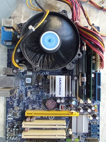 бу видеокарты: Ana platalar ehtiyat hissələri Köhnə Ana platalar 7 ədət. qida bloku