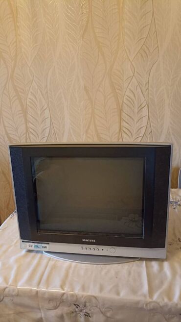 yataq taxtı: Samsung Televizor ve carpayi satilir. Televizor tam islek