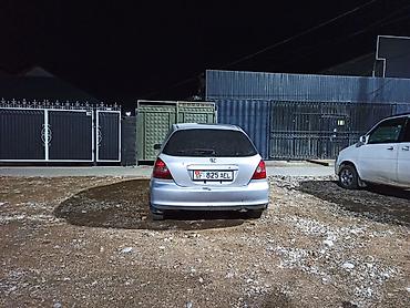 Honda Civic: 2002 г., 1.5 л, Автомат, Бензин, Хэтчбэк