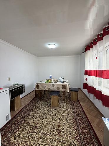 Продажа коттеджей и домов: Срочно продаётся мансардный дом! 📍 Район: Свердловский 🏡 Участок: 9,5 — 9