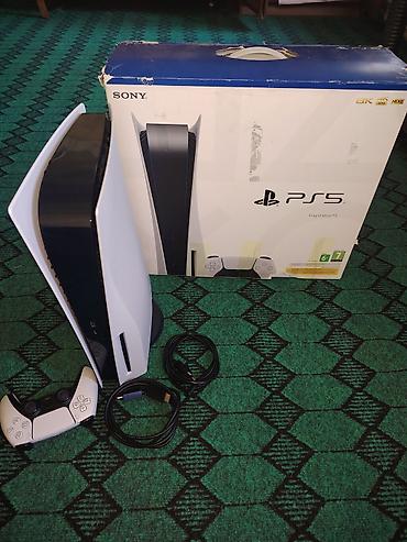 хвох сериес с: PlayStation 5 Fat (Disk versiyası) oyun konsolu Paket tərkibi: - PS5 — 4