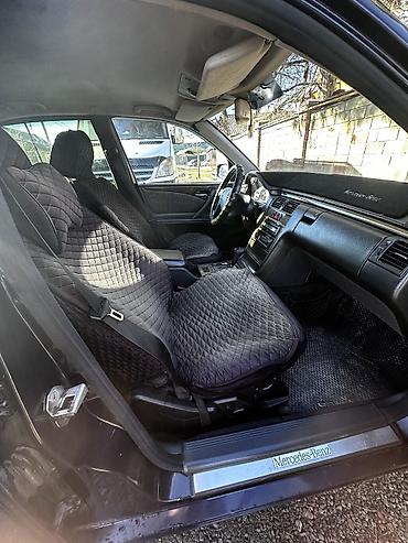 Mercedes-Benz: Mercedes-Benz E-Class: 2002 г., 3.2 л, Автомат, Бензин, Седан — 5