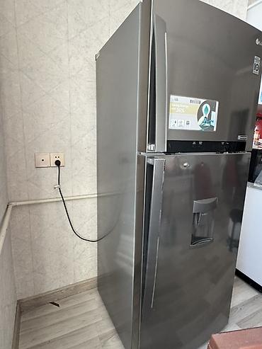 su soyuducuları: Soyuducu işlənməsində heç bir problemi yoxdur. Uşaq kilidi var. Suyu — 2